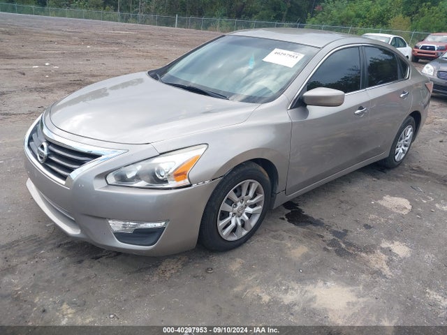 Nissan Altima 2.5 S 2014 1N4AL3AP1EN343795 Image 2