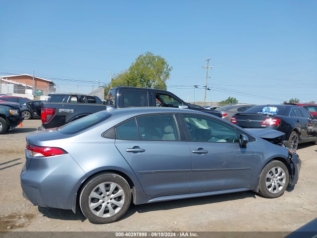 Toyota COROLLA LE 2022 5YFEPMAE9NP314407 Image 13