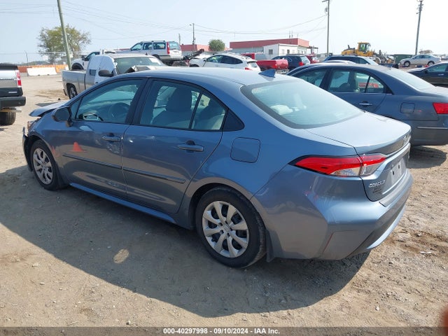 Toyota COROLLA LE 2022 5YFEPMAE9NP314407 Image 3