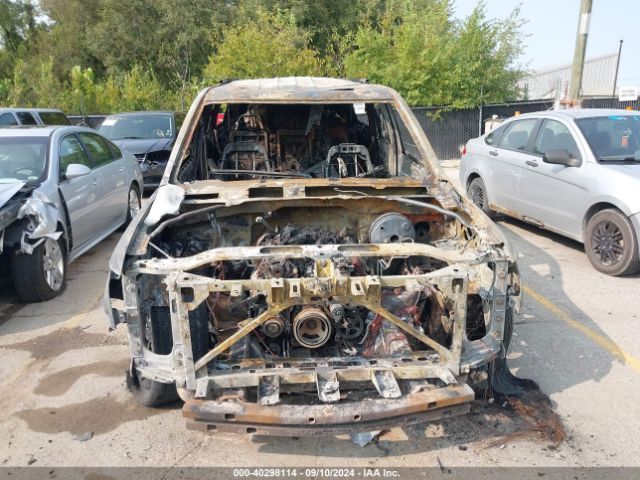 1GNSKJKC9FR100299 Chevrolet Suburban 1500 Lt