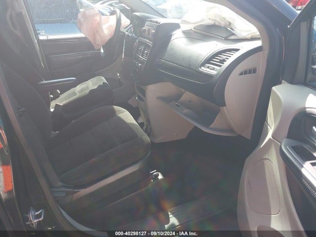 Auction sale of the 2016 Dodge Grand Caravan Se, vin: 2C4RDGBG9GR100077, lot number: 40298127