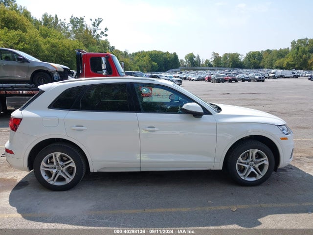 WA1ANAFY6J2122872 Audi Q5 2.0t Premium/2.0t Tech Premium