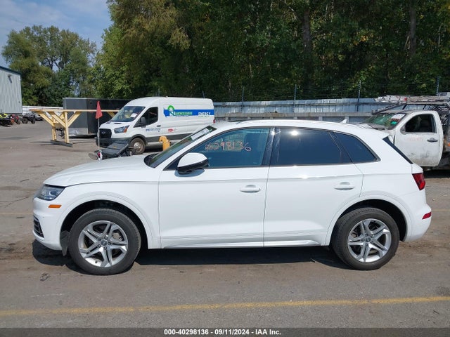 WA1ANAFY6J2122872 Audi Q5 2.0t Premium/2.0t Tech Premium