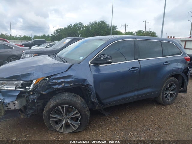 Toyota Highlander Le 2019 5TDZARFH2KS052266 Image 14
