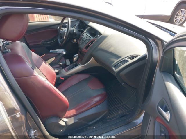 1FADP3F29EL296994 Ford FOCUS SE