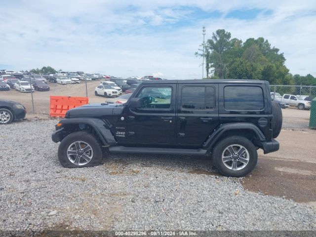 1C4HJXEG4NW116157 Jeep Wrangler Unlimited Sahara 4x4