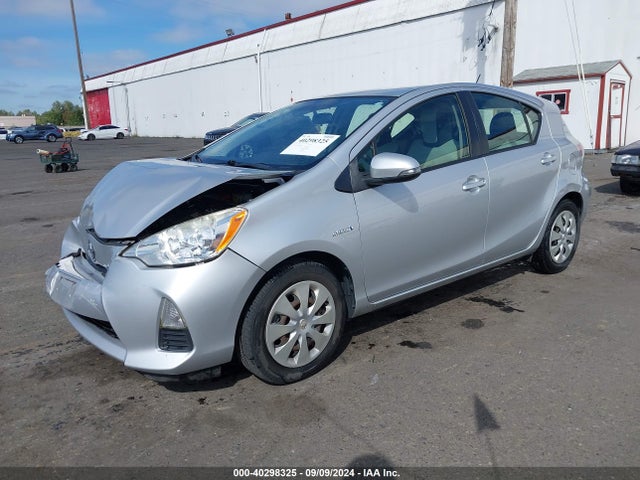 Toyota Prius C Four/one/three/two 2014 JTDKDTB30E1062666 Image 2
