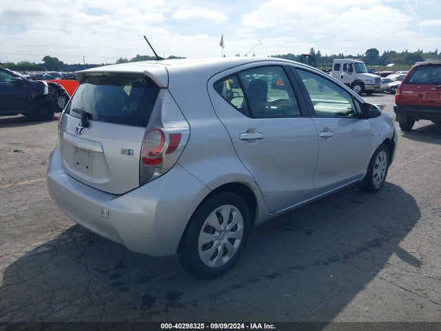 Toyota Prius C Four/one/three/two 2014 JTDKDTB30E1062666 Image 4