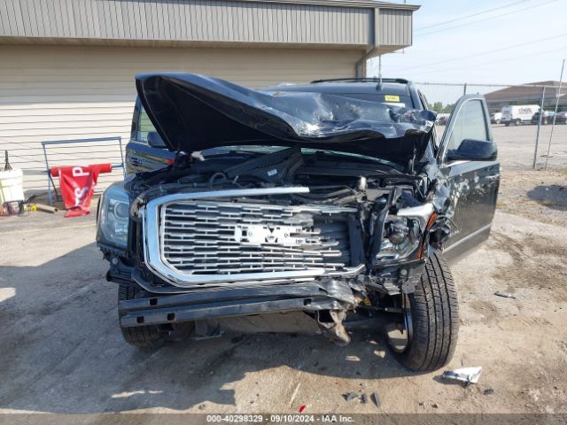 1GKS2HKJ0JR157262 GMC YUKON XL DENALI