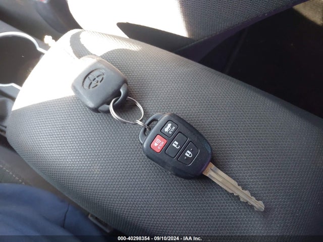 Toyota COROLLA LE 2019 5YFBURHE1KP887859 Image 11