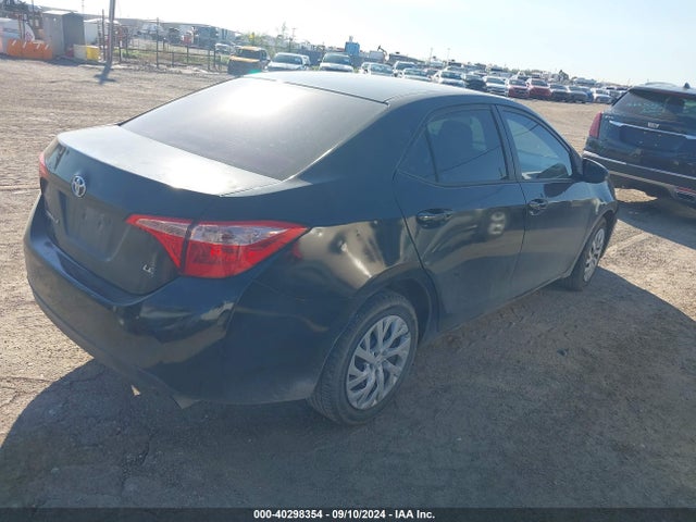 Toyota COROLLA LE 2019 5YFBURHE1KP887859 Image 4