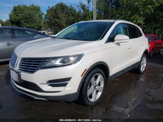 5LMCJ1D92JUL13627 Lincoln Mkc Premiere