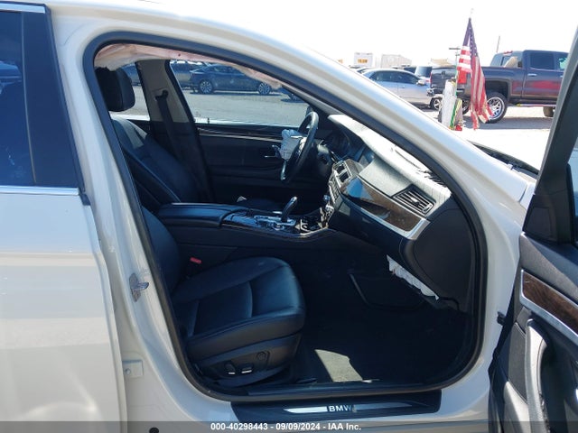 40298443 :رقم المزاد ، WBAXG5C57DD235005 vin ، 2013 Bmw 528i مزاد بيع
