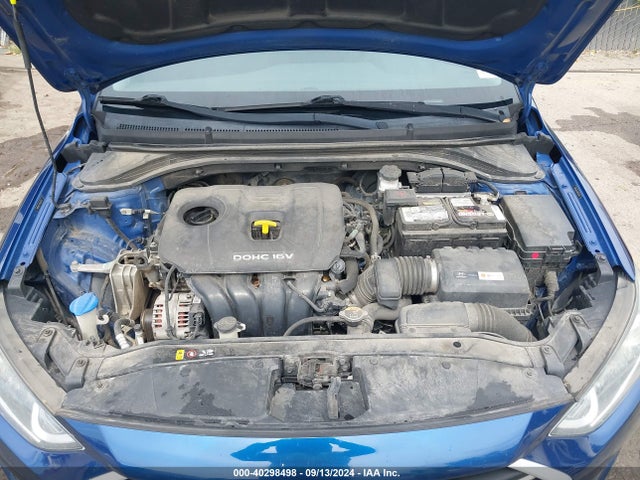 Hyundai Elantra Value Edition 2017 5NPD84LFXHH201338 Image 10