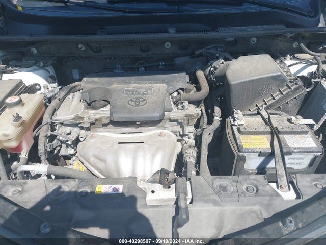 Toyota RAV4 LE 2018 JTMBFREV4JJ220981 Image 10