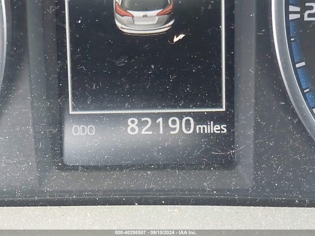 Toyota RAV4 LE 2018 JTMBFREV4JJ220981 Image 15