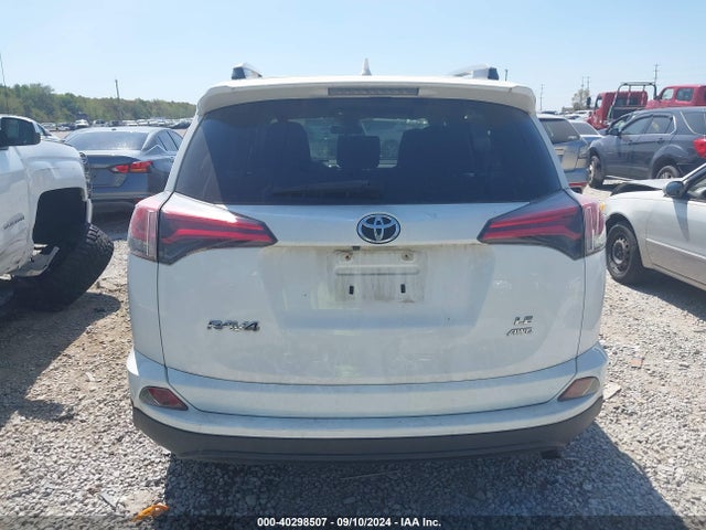 Toyota RAV4 LE 2018 JTMBFREV4JJ220981 Image 16
