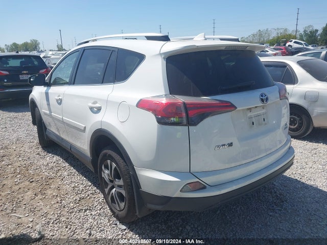 Toyota RAV4 LE 2018 JTMBFREV4JJ220981 Image 3