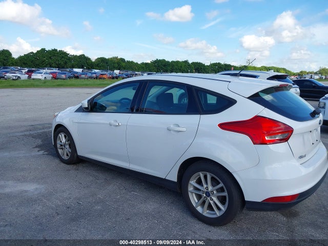 Ford FOCUS SE 2018 1FADP3K25JL297429 Image 16