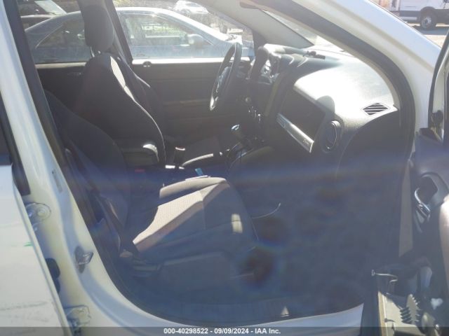 1C4NJDBB3GD521712 Jeep Compass Sport