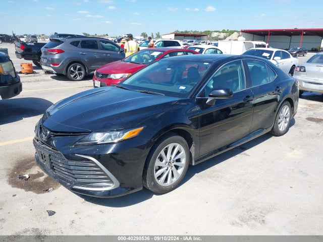 Toyota CAMRY LE 2022 4T1C11AK9NU050004 Image 2