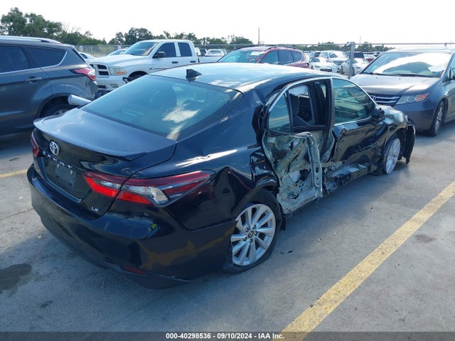 Toyota CAMRY LE 2022 4T1C11AK9NU050004 Image 4