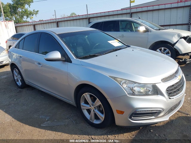 40298622 :رقم المزاد ، 1G1PE5SB7F7157867 vin ، 2015 Chevrolet Cruze 2lt Auto مزاد بيع