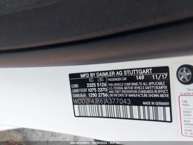 WDDZF4JB6JA377043 Mercedes-Benz E 300