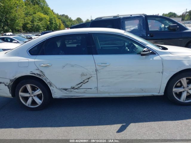 1VWBS7A38FC047110 Volkswagen Passat 1.8t Se
