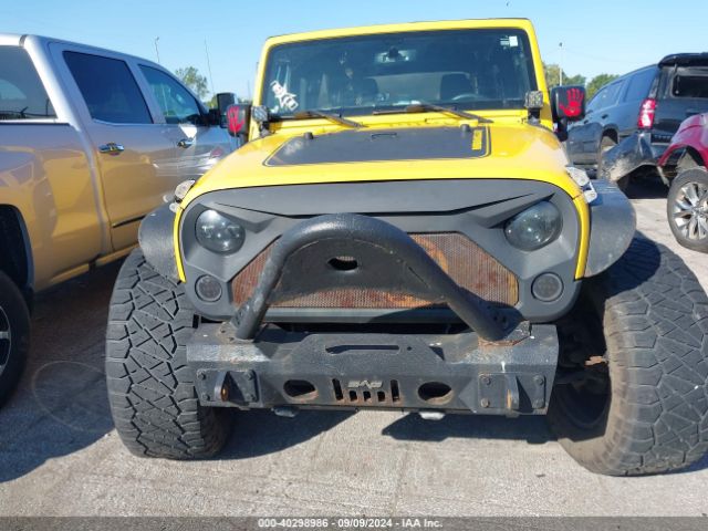 1C4BJWDG2FL565311 Jeep Wrangler Unlimited Sport