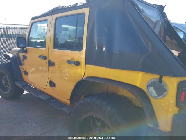 1C4BJWDG2FL565311 Jeep Wrangler Unlimited Sport