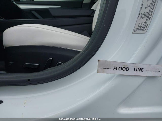 2022 TESLA MODEL 3 5YJ3E1EA8NF302988 Photo 5