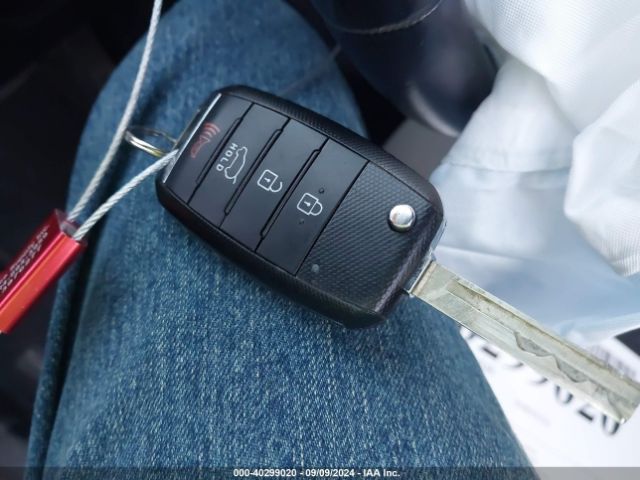 5XYPGDA37GG093582 KIA Sorento 2.4l Lx
