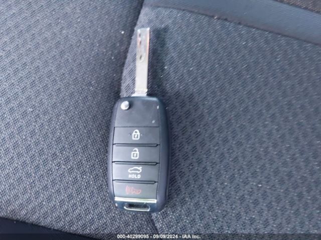 5XXGT4L36JG270949 KIA Optima Lx