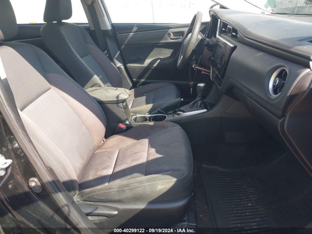 Toyota COROLLA LE 2018 5YFBURHE6JP799064 Image 5