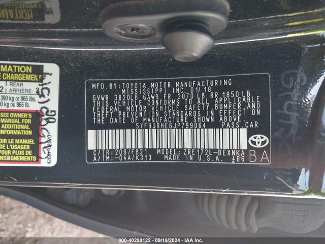 Toyota COROLLA LE 2018 5YFBURHE6JP799064 Image 9