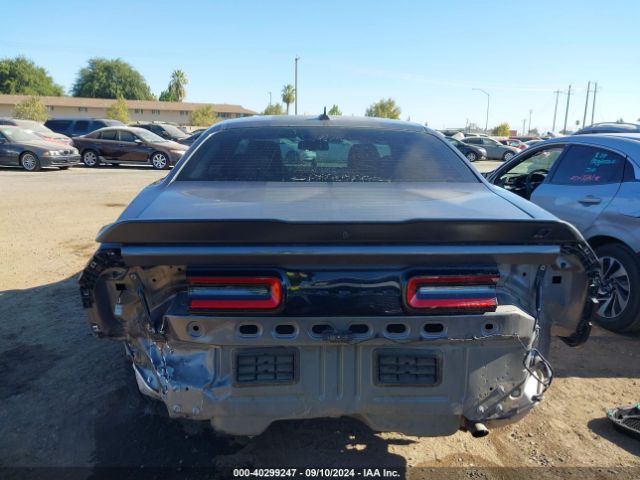 2C3CDZGGXNH156756 Dodge Challenger Sxt Awd