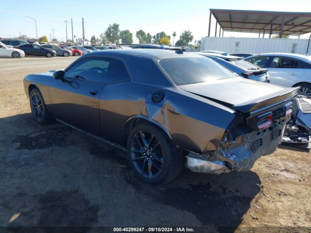 2C3CDZGGXNH156756 Dodge Challenger Sxt Awd