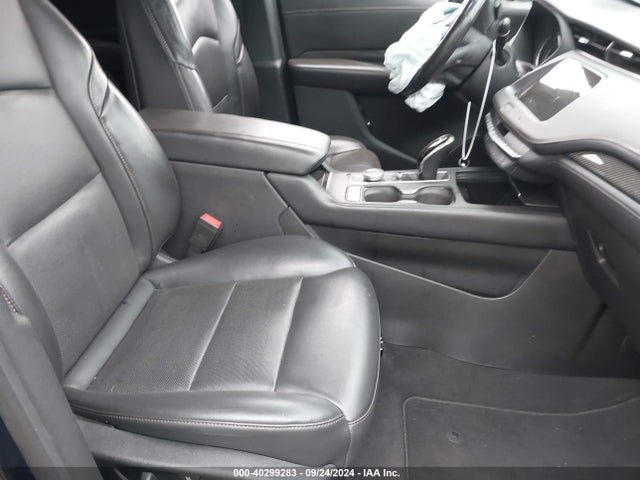 2021 CADILLAC XT4 1GYFZER48MF017130 Photo 4