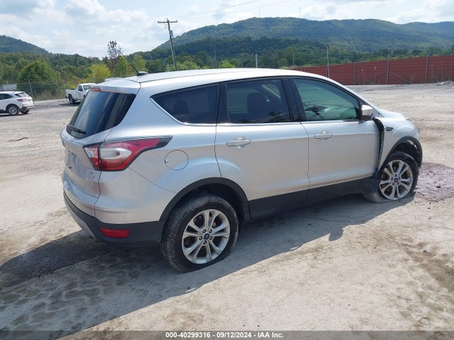 Ford ESCAPE SE 2017 1FMCU0GD6HUB60037 Image 4