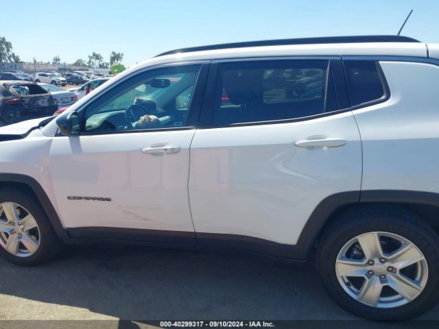 3C4NJCBB7NT138003 Jeep Compass Latitude Fwd