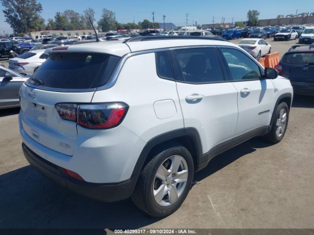 3C4NJCBB7NT138003 Jeep Compass Latitude Fwd