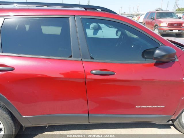 1C4PJLAB5HW669225 Jeep Cherokee Sport Fwd
