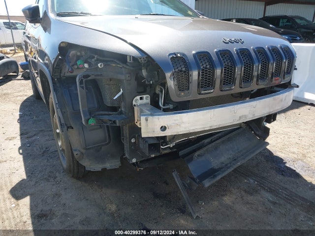 1C4PJMAB9HW612967 Jeep Cherokee Altitude 4x4