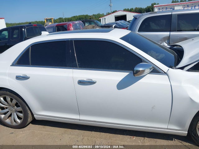 Chrysler 300C 2016 2C3CCAET7GH307933 Image 13