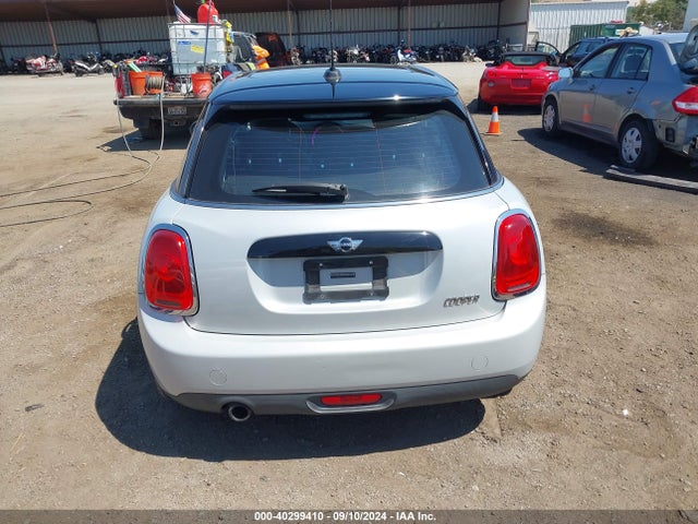 WMWXU1C53G2D11887 Mini Hardtop Cooper