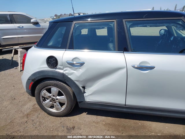 2016 MINI HARDTOP WMWXU1C53G2D11887 Photo 5