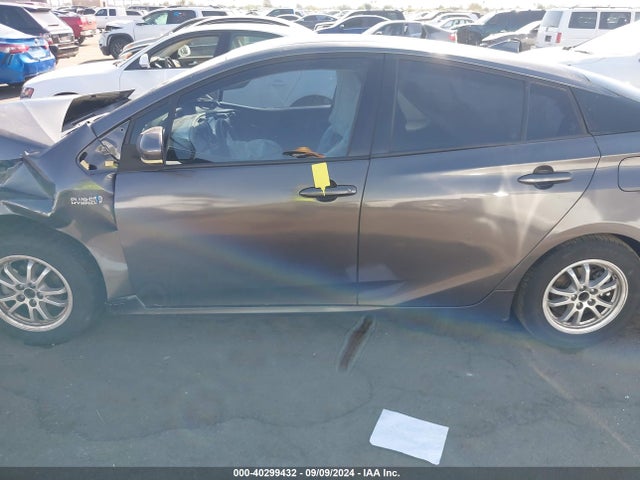 Toyota Prius Prime Premium 2017 JTDKARFP6H3062284 Image 14