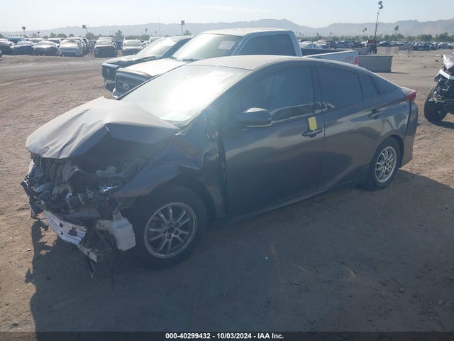 Toyota Prius Prime Premium 2017 JTDKARFP6H3062284 Image 2