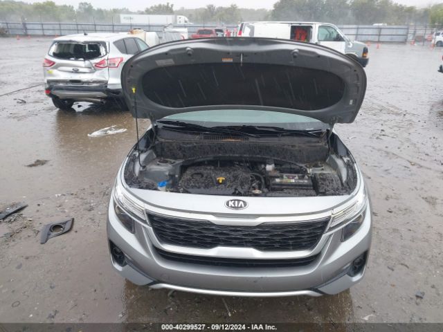 KNDEU2AAXM7060135 KIA SELTOS S